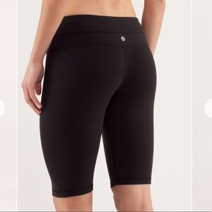 New Lululemon Reverse Groove Short